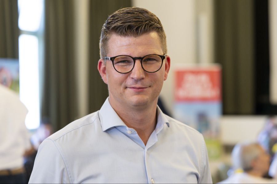 Für ihn sei die Regel im Hause Vincenz-Stauffacher keine Umstellung gewesen, sagt FDP-Nationalrat Mike Egger.