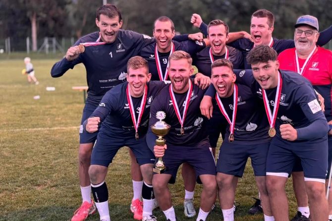 Die Oberentfelder bejubeln den Schweizer Cuptitel.