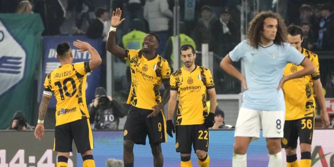 Inter Mailand jubelt gleich sechsmal gegen Lazio Rom. inter mailand