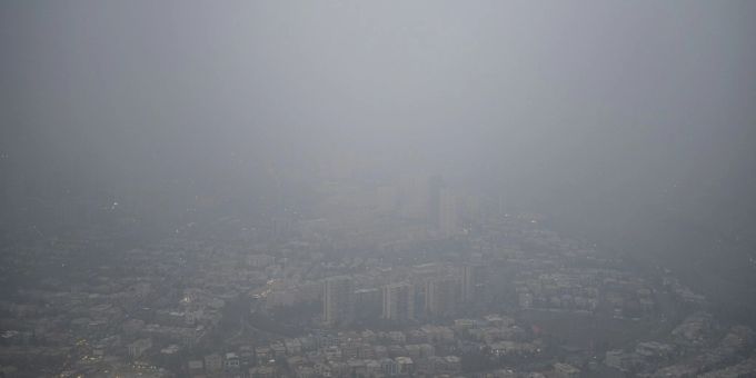 Smog in Teheran: Einen blauen Himmel sehen die Bewohner der Millionenmetropole selten. (Archivbild) Teheran