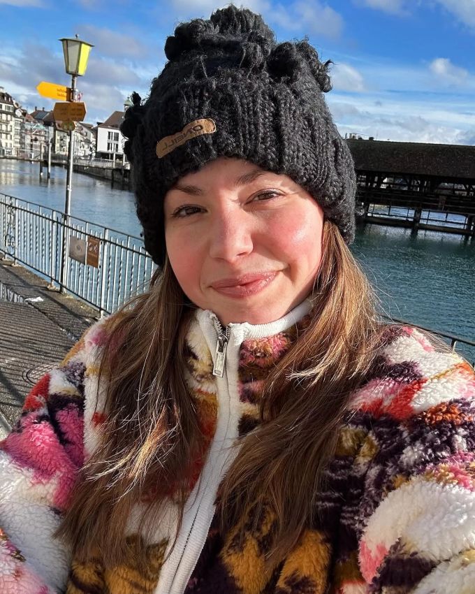 Christina Hänni sieht sich erneut mit Anfeindungen zu ihrer Mami-Rolle konfrontiert. Luca Hänni