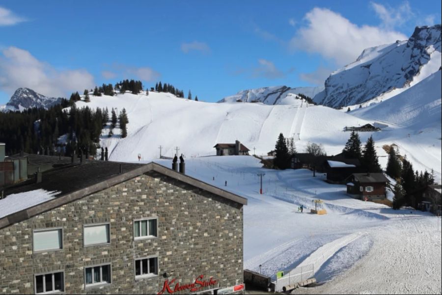 Auch auf der Klewenalp NW sind die Pisten «nach wie vor gut». Aktuell ist nur eine, der Sonne stark ausgesetzte Piste auf der Stockhütte, geschlossen.