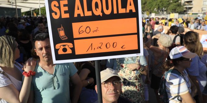 Aufgerufen zu der Kundgebung hat die Organisation «Weniger Tourismus, mehr Leben». Demo gegen Massentourismus auf Mallorca
