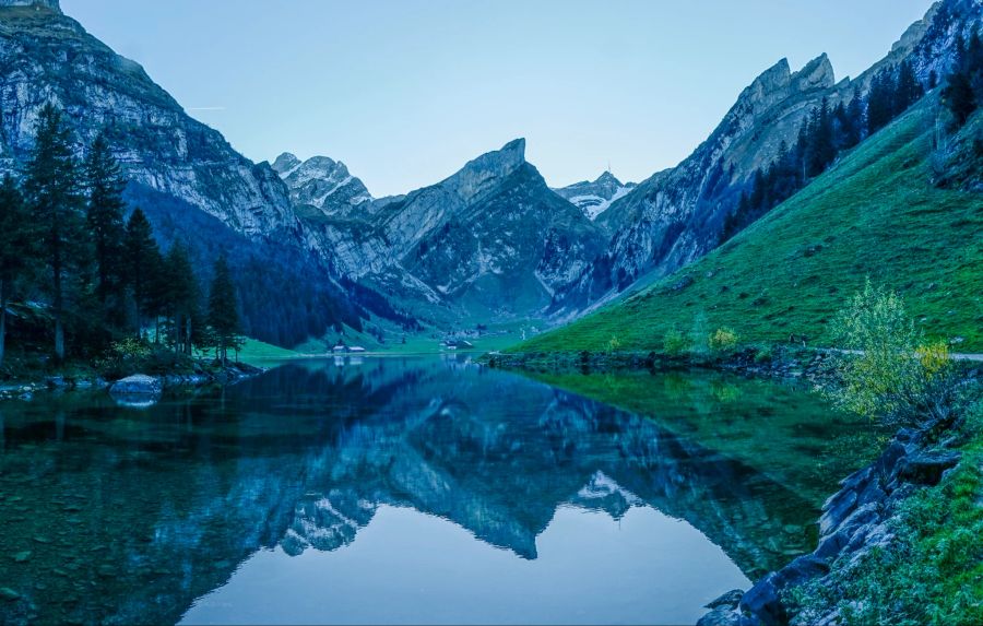 Seealpsee Alpstein Spiegelung