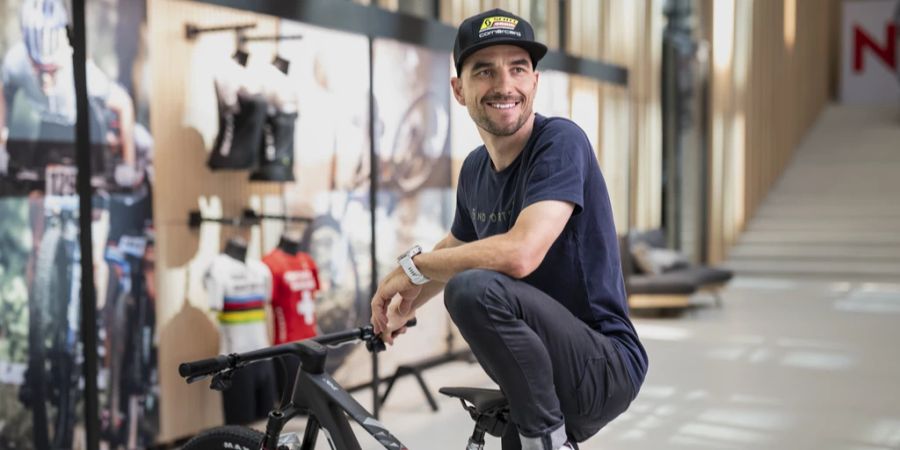 Nino Schurter ist bei Olympia 2024 der Schweizer Fahnenträger.