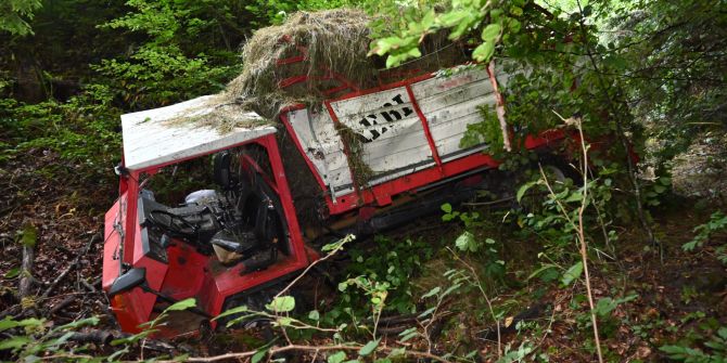 Mit Motorkarren verunfallt