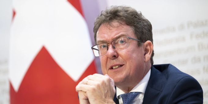 290 Jobs gestrichen - Rösti bedauert Stellenabbau bei Tamedia