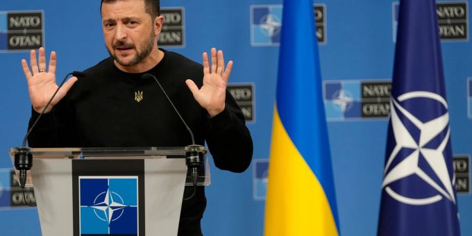 Selenskyj hofft auf eine Einladung zum Nato-Beitritt der Ukraine. (Archivbild) Selenskyj hofft auf eine Einladung zum Nato-Beitritt der Ukraine. (Archivbild)