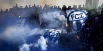 Zürich - Gemeinderat ermöglicht «Götti»-System für junge FCZ-Fans Zürich - Gemeinderat ermöglicht «Götti»-System für junge FCZ-Fans