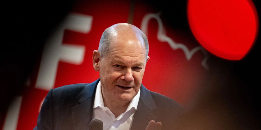 Kanzler Scholz betont, dass man sich bei den Grenzkontrollen an europäisches Recht halten werde.