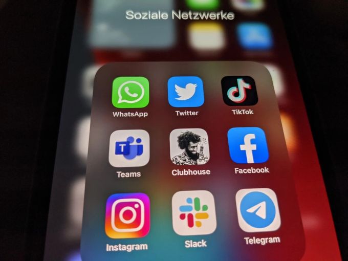 Ob Facebook nun wirklich mit anderen Social Media Plattformen konkurrieren kann, bleibt abzuwarten. Facebook