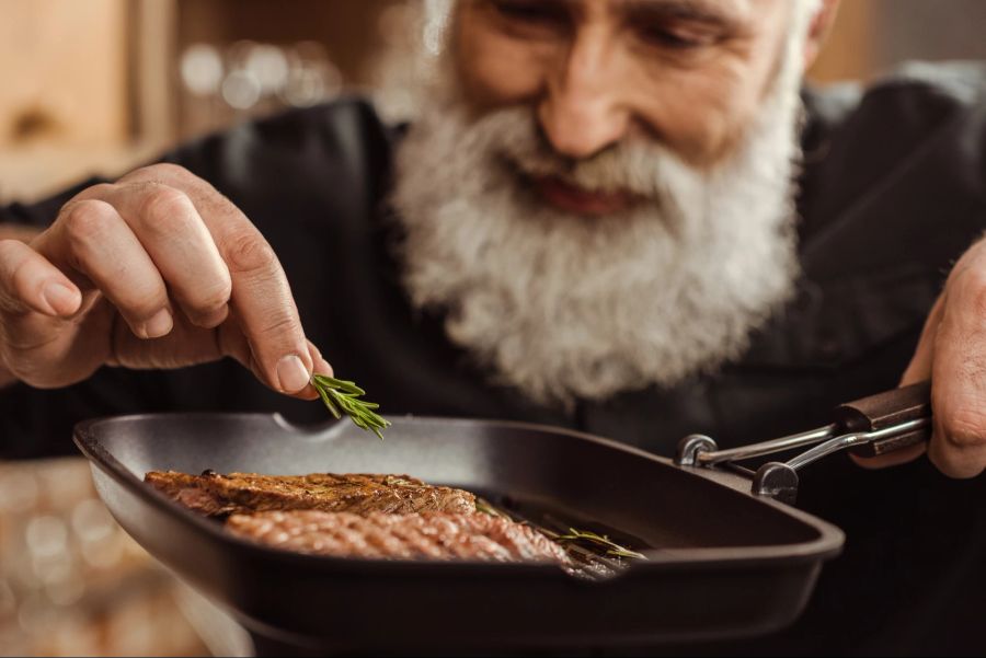 Steak, alter Mann