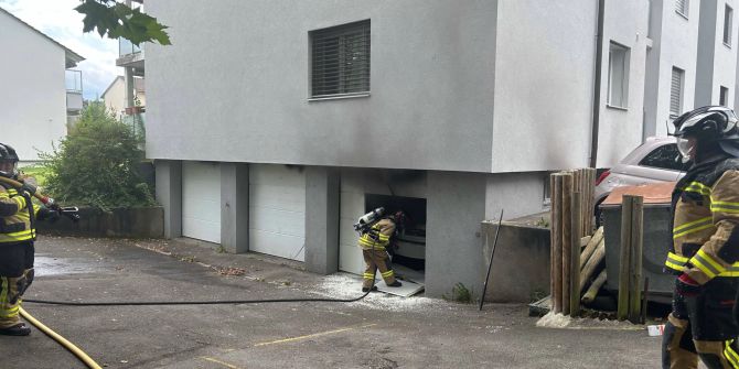 Brand in Garagenboxen.