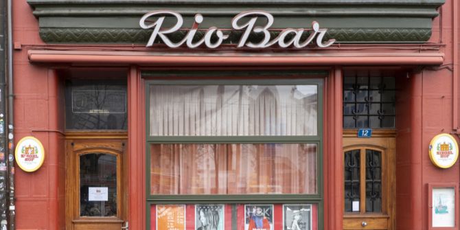 Rio Bar Wandspiegel FCB-Fan