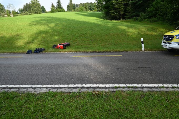 Der Senior wurde unbestimmt verletzt. Selbstunfall in Oberhelfenschwil