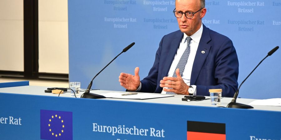 Kanzler Friedrich Merz sieht durch die US-Zölle deutsche Unternehmen in Gefahr.