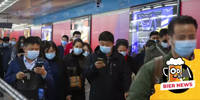 Chinesische Pendler auf dem Weg zur Arbeit. (Symbolbild) China
