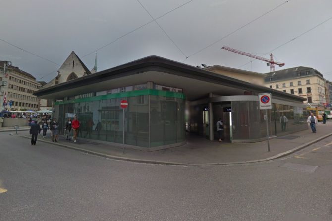 Barfüsserplatz BVB-Kundenzentrum Glasfassade Erneuerung