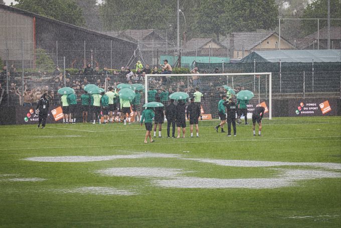 Das Spiel zwischen Yverdon und dem FC St.Gallen fällt ins Wasser. Yverdon FC St.Gallen