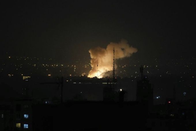 Im Raum Teheran melden Medien mehrere Explosionen. Israel Iran