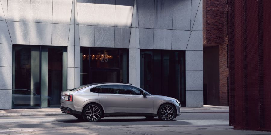 VOLVO ES90
