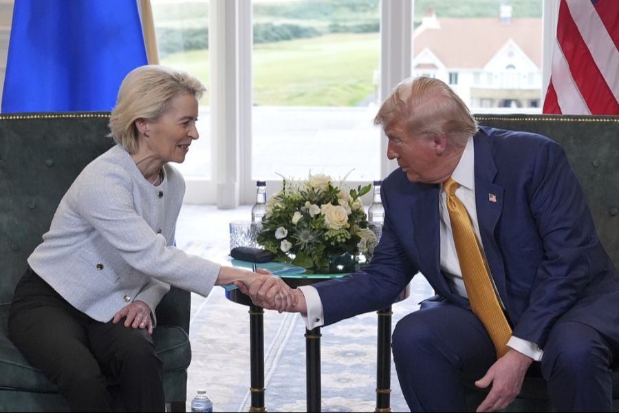 Getroffen haben sich von der Leyen und Trump auf Trumps Golfplatz im schottischen Turnberry.