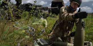 Gespräch - Kiew bestellt US-Diplomaten wegen Lieferstopp der Waffen ein Gespräch - Kiew bestellt US-Diplomaten wegen Lieferstopp der Waffen ein