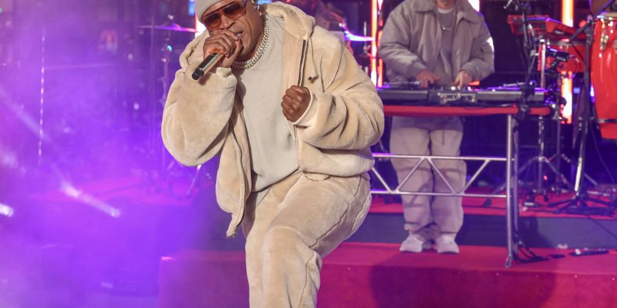 An Silvester trat LL Cool J bereits auf dem Times Square in New York auf, jetzt kündigt der Rapper ein neues Album an. (Archivbild)