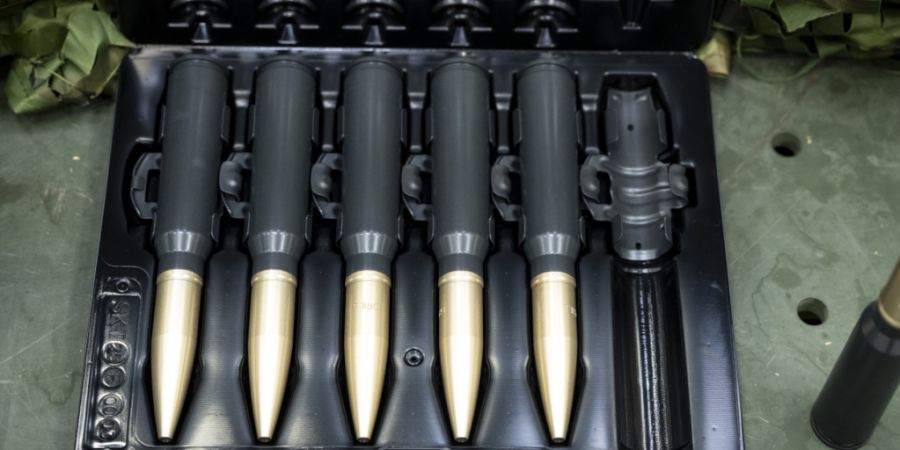 Die Schweizer Armee soll zusätzliches Geld für Rüstungsgüter erhalten. Die Finanzkommission des Nationalrates ist aber dagegen, die Mehrwertsteuer zu erhöhen. (Archivbild)