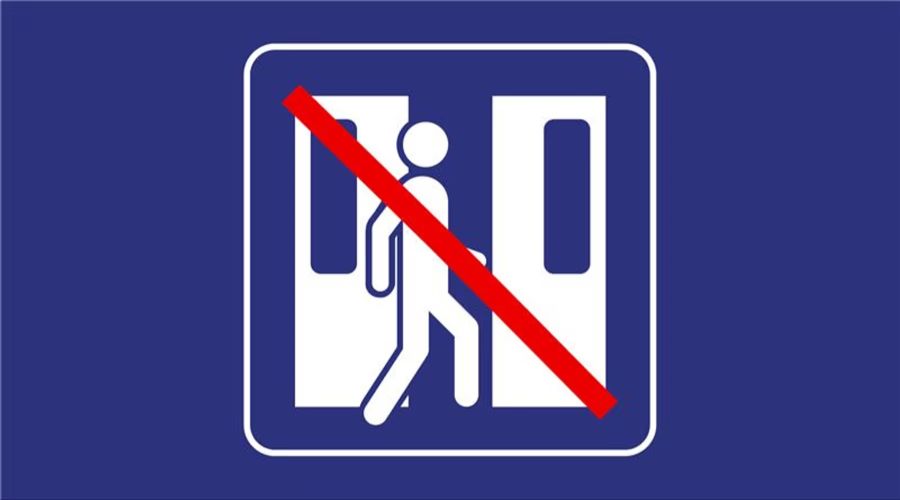 Zur Wahl standen weitere Piktogramme. In einem Sujet steigt eine Person auch in den Zug ein.