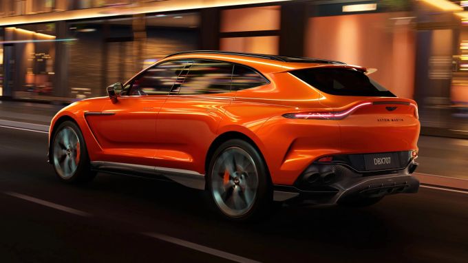 Ein echter Hingucker: der Aston Martin DBX707. 2024 Aston Martin DBX707