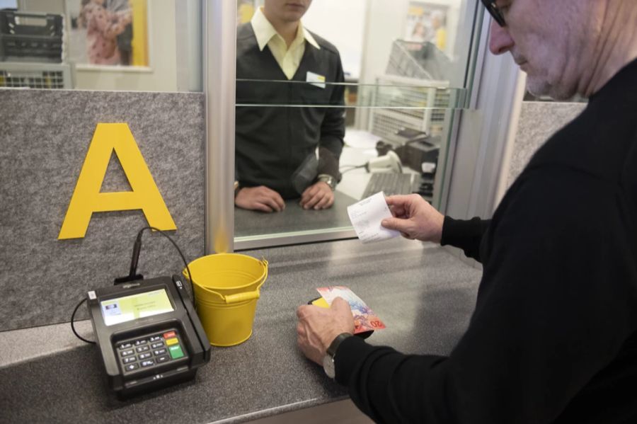 Die Post akzeptiert keine Kreditkarte.