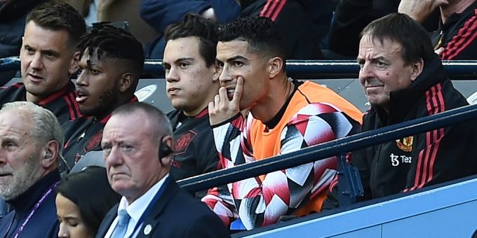 Ein mittlerweile vertrautes Bild: Cristiano Ronaldo sitzt bei Manchester United nur auf der Bank. Cristiano Ronaldo Manchester United