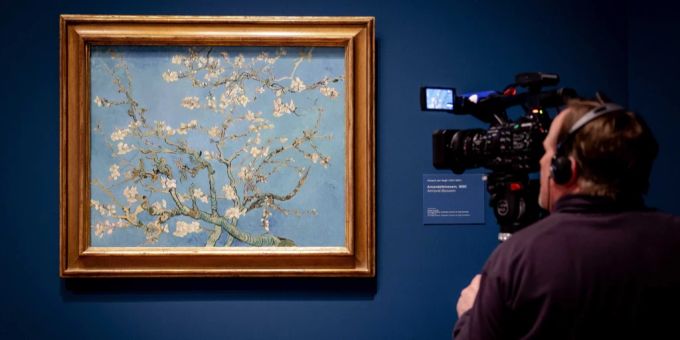 Ein Gemälde von Vincent van Gogh im Museum in Amsterdam.