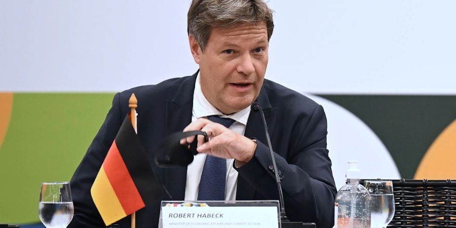 Bundeswirtschaftsminister Robert Habeck (Grüne) beim Treffen mit brasilianischen Wirtschaftsverbänden in Belo Horizonte.