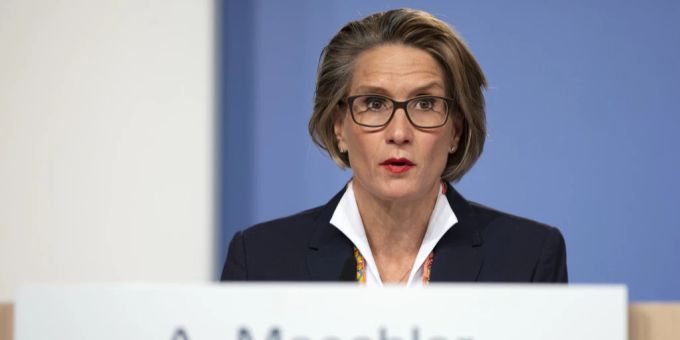 Zürich - SNB-Direktoriumsmitglied Andréa Maechler geht zur BIZ
