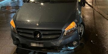 Widnau: Fahrunfähig in Metallpfosten gefahren