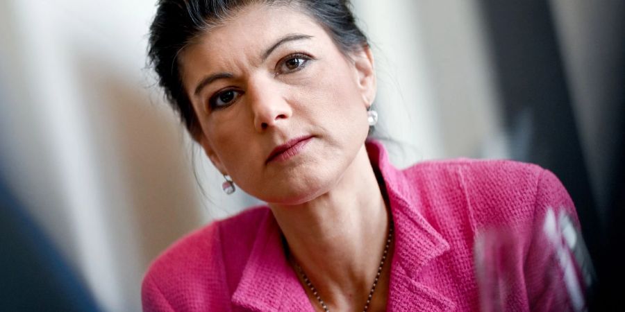 «Wir gehen in eine Welt, wo immer mehr hochgerüstet wird», sagt Linken-Politikerin Sahra Wagenknecht.