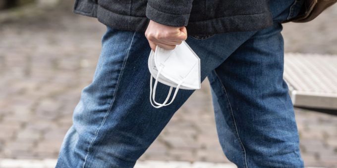 Bringen Masken im Kampf gegen Corona wenig bis nichts? Eine solche Deutung der Überblicksstudie des renommierten Forschungsnetzwerks Cochrane ist falsch. Bringen Masken im Kampf gegen Corona wenig bis nichts? Eine solche Deutung der Überblicksstudie des renommierten Forschungsnetzwerks Cochrane ist falsch.