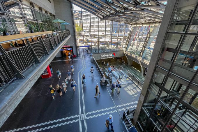 Das Erdgeschoss im Hauptbahnhof Luzern. Das Erdgeschoss im Hauptbahnhof Luzern.