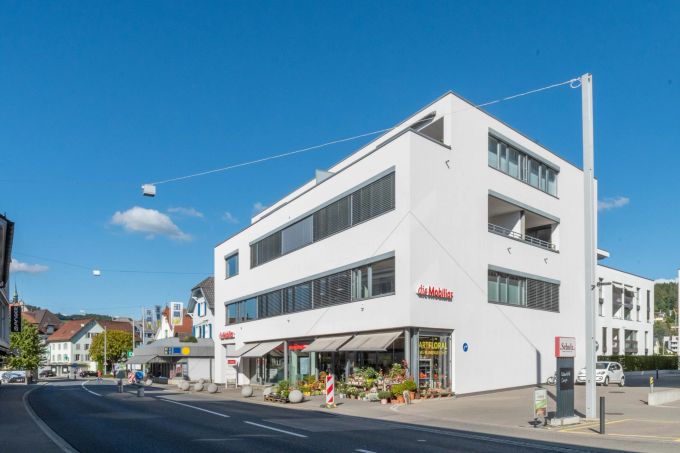 Die Mobiliar an der Hauptstrasse in Reinach AG. Die Mobiliar