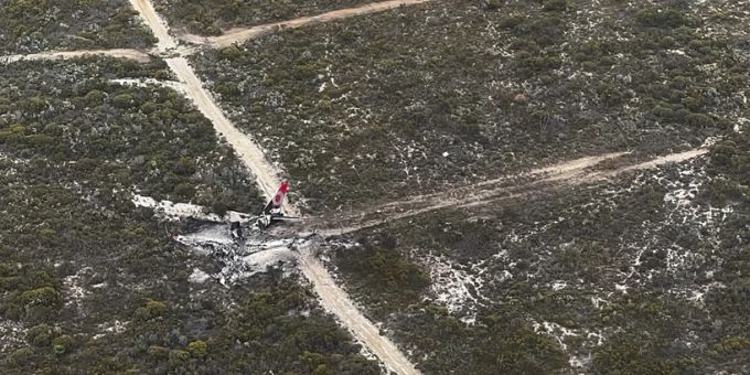 In Westaustralien ist eine Boeing 737 abgestürzt. good news