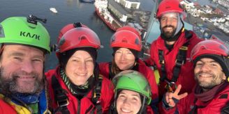 Haugesund/Hamburg - Nach 13 Tagen: Aktivisten verlassen Ölplattform in Norwegen Haugesund/Hamburg - Nach 13 Tagen: Aktivisten verlassen Ölplattform in Norwegen