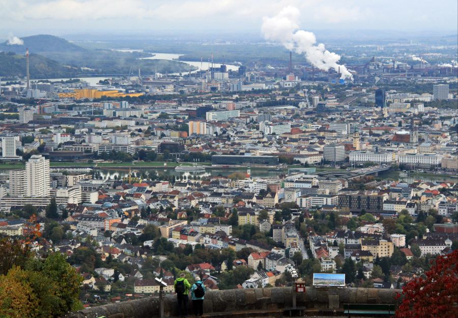 Panoramablick Linz Industrie Wohngebiete