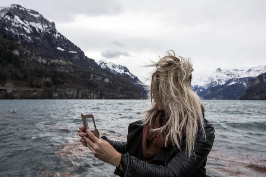 Am Sonntag ziehen starke Winde über die Schweiz.