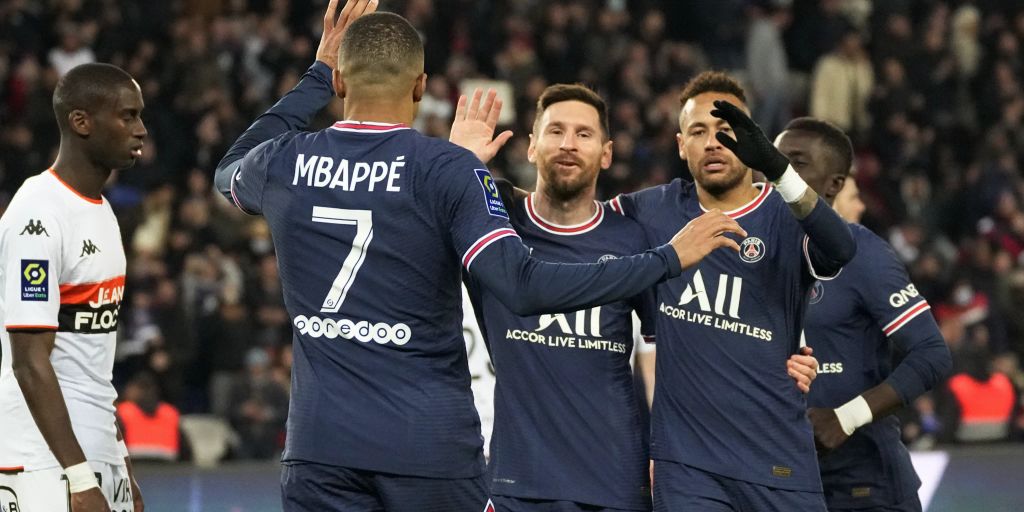 Neymar, Messi and Mbappé all score for PSG for the first time