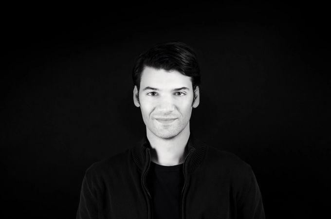 Mitinitiant von Climapower Flurin Jenal: «Gaming ist das grösste Unterhaltungsmedium». Porträt von Flurin Jenal.