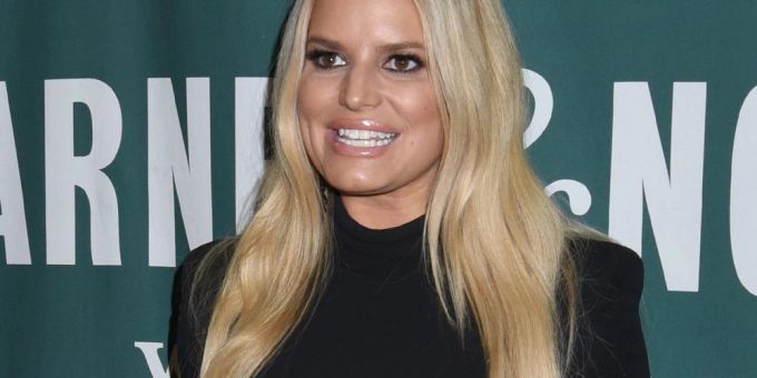 Jessica Simpsons Tochter Birdie kam 2019 zur Welt. Jessica Simpsons Tochter Birdie kam 2019 zur Welt.