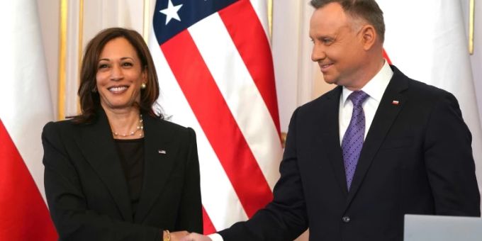 US-Vizepräsidentin Kamala Harris besuchte wegen dem Ukraine-Krieg Anfang März Polen und Präsident Andrzej Duda. kamala harris