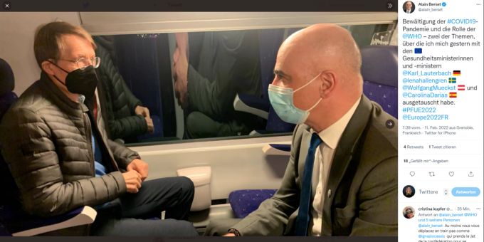 Bundesrat Alain Berset zusammen mit dem deutschen Gesundheitsminister Karl Lauterbach im Zug. Karl Lauterbach Alain Berset